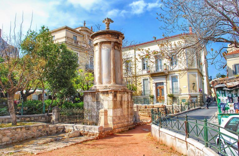 Οδός Τριπόδων: Ο δρόμος του Θεάτρου και των Καλών Τεχνών