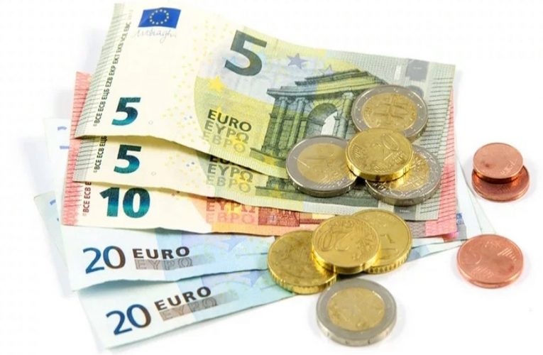 Συντάξεις: Ποιοι συνταξιούχοι δικαιούνται αναδρομικά μέχρι 11.000 ευρώ