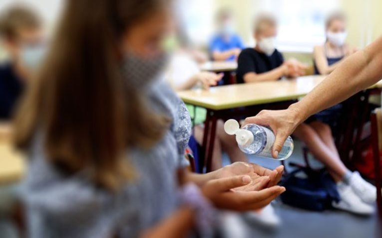 ΑΣΕ: Πρωτόκολλα υπερμετάδοσης του κορωνοϊού στα σχολεία