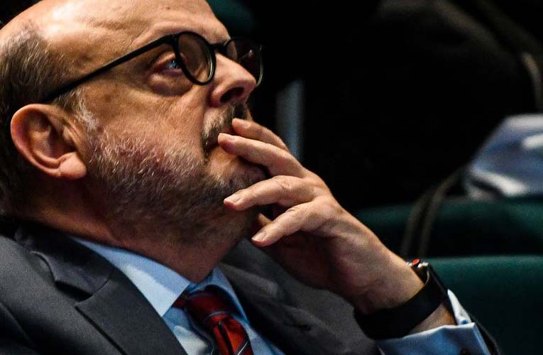 Αντώναρος για Κεραμέως: Αν μπορούσε θα επανέφερε τον ραβδισμό στα σχολεία