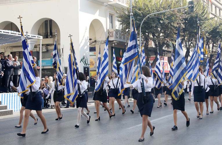 Πελώνη: Όχι μαθητικές παρελάσεις, μόνο η στρατιωτική στην Αθήνα