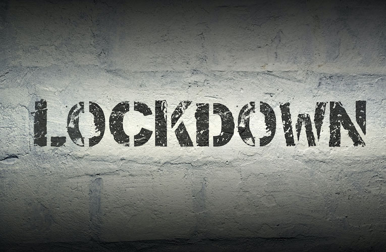 Lockdown ακορντεόν: Τι είναι και πότε θα τεθεί σε εφαρμογή – Γιατί αντιτίθεται ο Μ. Δερμιτζάκης