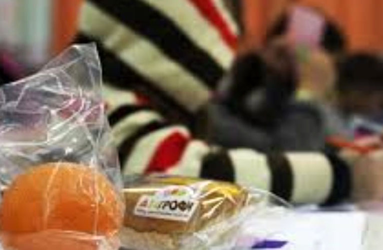Σχολεία: Κίνδυνος να μείνουν χωρίς σχολικά γεύματα χιλιάδες μαθητές