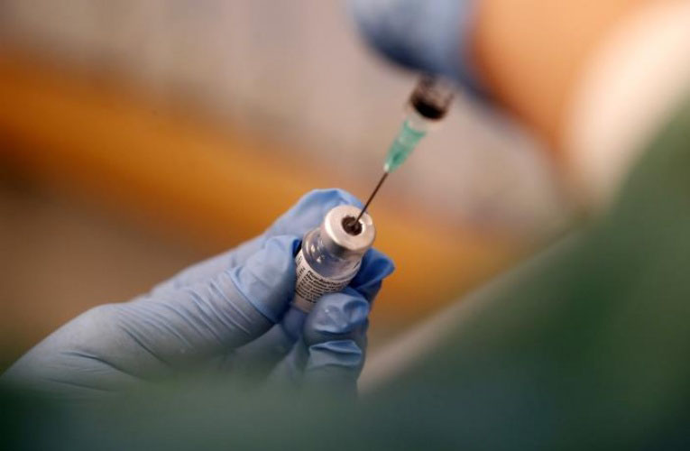 Σχολεία: Εξετάζεται ο υποχρεωτικός εμβολιασμός των εκπαιδευτικών