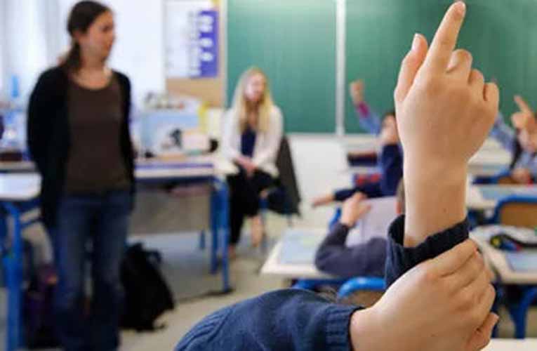 Η Συνδιδασκαλία στα ελληνικά σχολεία υπό τον φακό της δημοκρατικής εκπαίδευσης | Κώστας Προμπονάς
