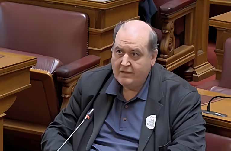 Φίλης: Υποσχέσεις ΣΥΡΙΖΑ για τα Πανεπιστημία – Κατάργηση νομοθετημάτων της Ν.Δ