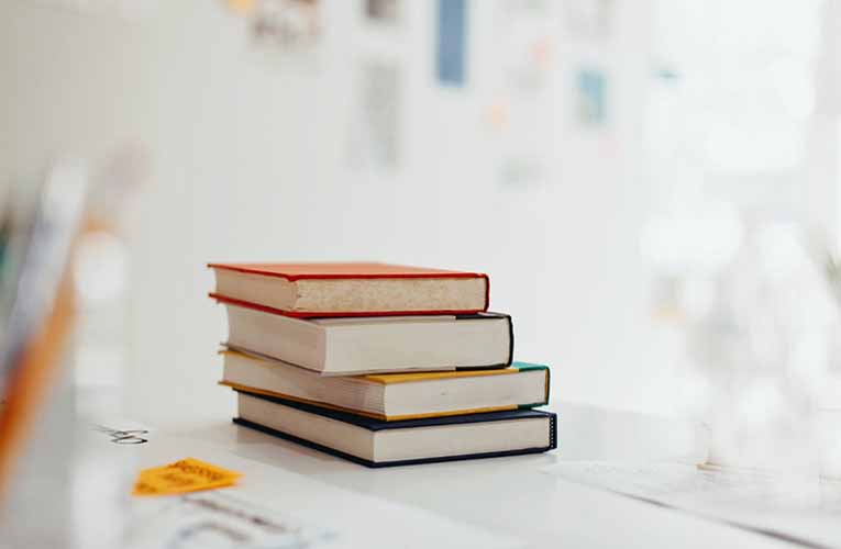 Σχολικά βιβλία: Παράταση αιτήσεων για ένταξη στο Μητρώο Διδακτικών Βιβλίων