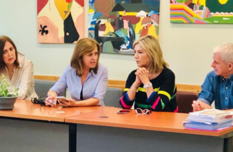 Επίσκεψη Ζ. Μακρή στα προσβάσιμα σχολεία σε Λάρισα, Καρδίτσα και Τρίκαλα