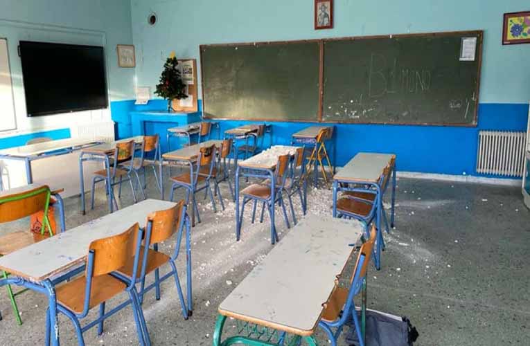 Πανικός σε αίθουσα Γυμνασίου της Χίου από την πτώση σοβάδων