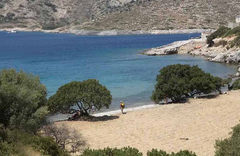 Αγαθονήσι: Ο τελευταίος ανόθευτος παράδεισος στο Αιγαίο