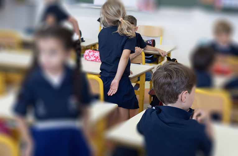 Πρόταση για επαναφορά σχολικής στολής σε Δημοτικό σχολείο της Αττικής