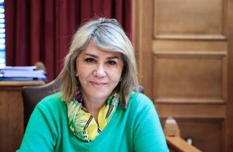 Ζέττα Μακρή: Τι είπε για τις αποβολές μαθητών λόγω χρήση κινητών στη συνέντευξή της στον ΣΚΑΙ