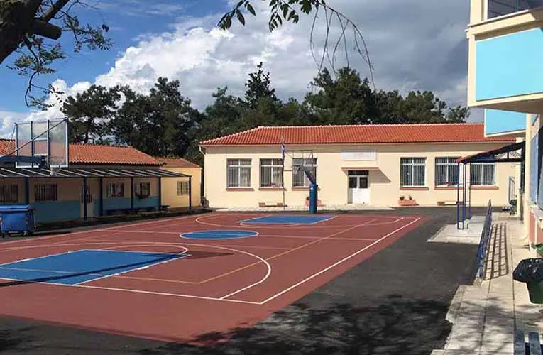 Στη Βουλή το θέμα του πέτρινου Αρχιγένειου Δημοτικού Σχολείου του 1957 στους Νέους Επιβάτες Θεσσαλονίκης