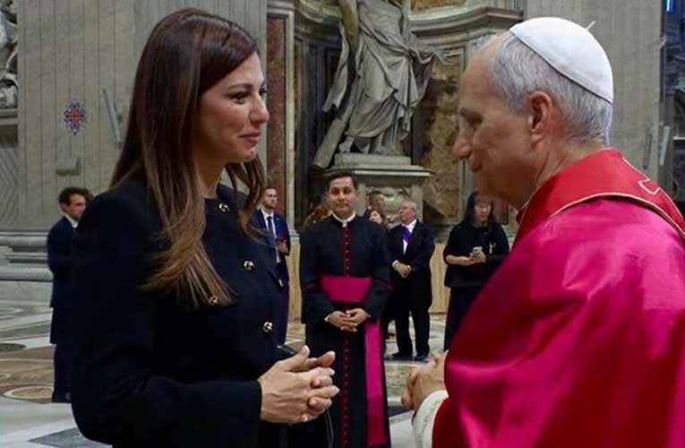 Η υπουργός Παιδείας συναντήθηκε με τον νέο Πάπα στο Βατικανό (Βίντεο)