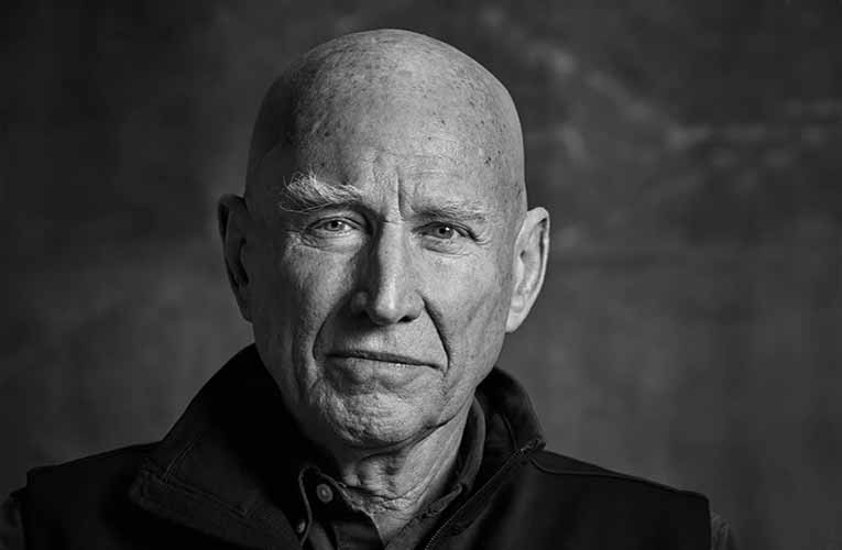 “Έφυγε” ο Sebastião Salgado, ο φωτογράφος της ανθρώπινης αξιοπρέπειας και της φυσικής ομορφιάς του πλανήτη μας